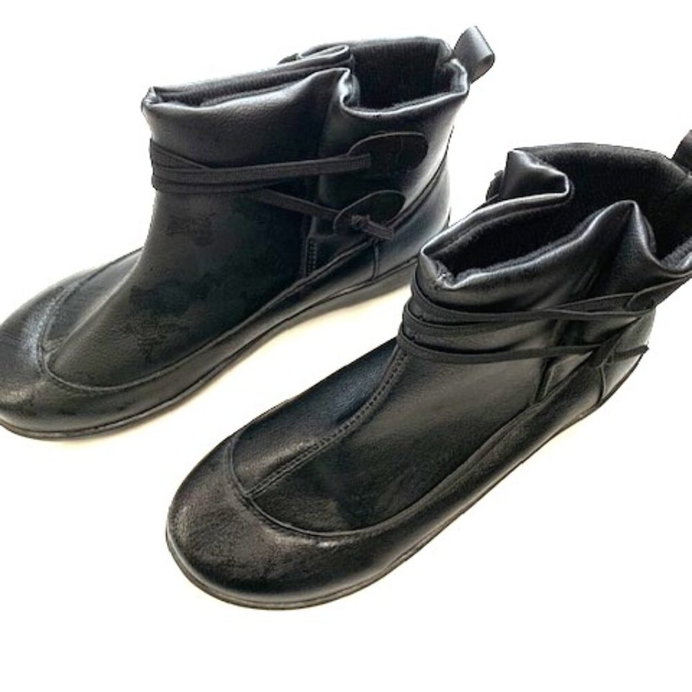 Black Boots